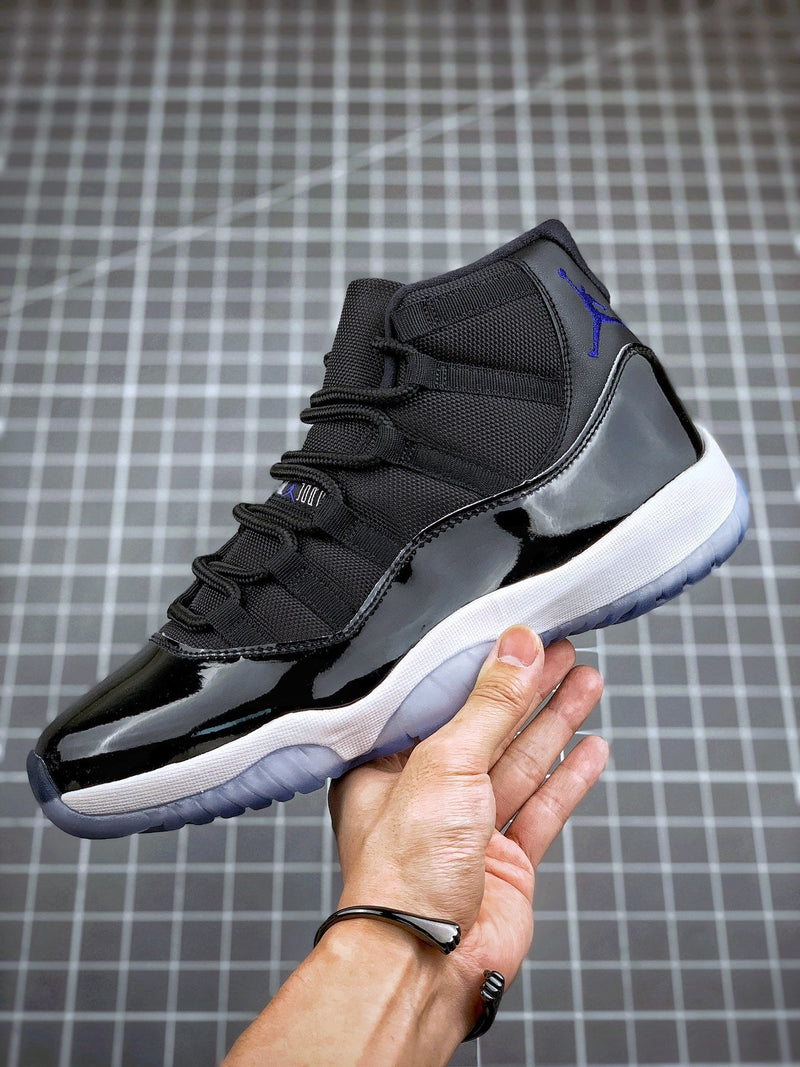 Nike Air Jordan 11 Space Jam