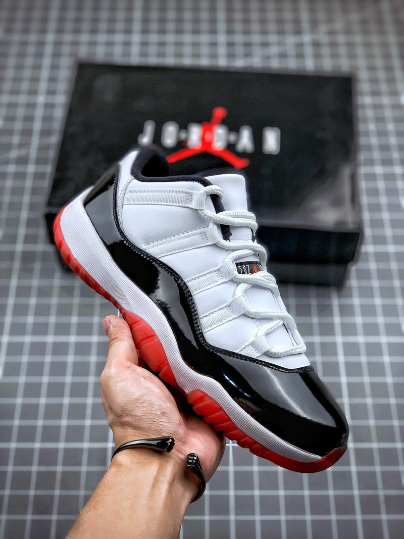 Tênis Nike Air Jordan 11 Low