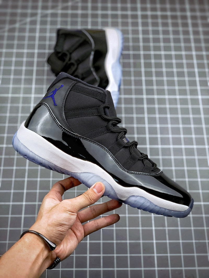 Nike Air Jordan 11 Space Jam