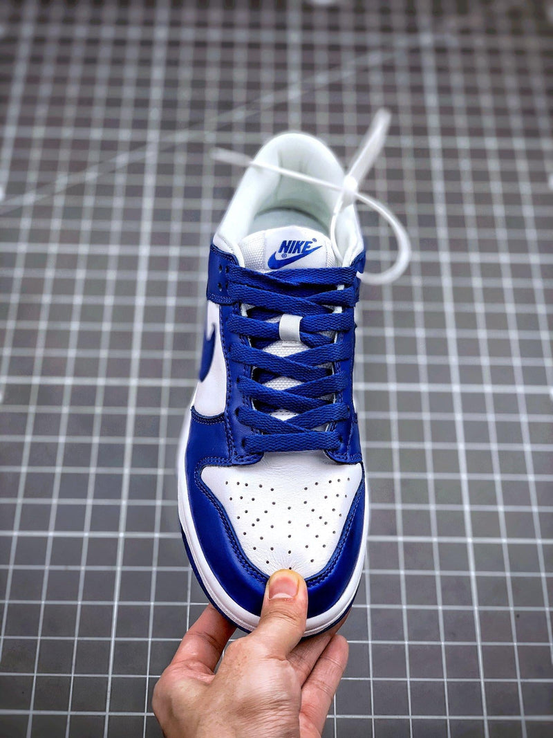 Nike SB Dunk Low "Kentucky" Sneakers