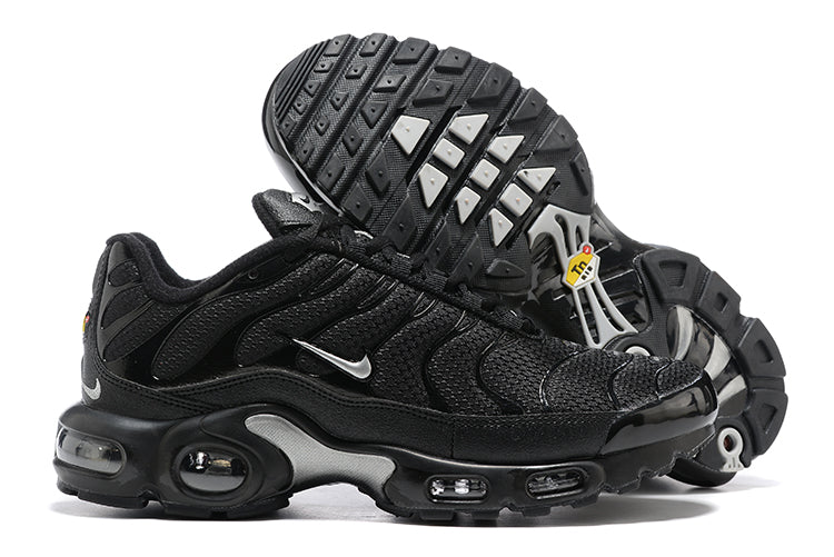 Nike Air Max Plus Tn "Triple Black"