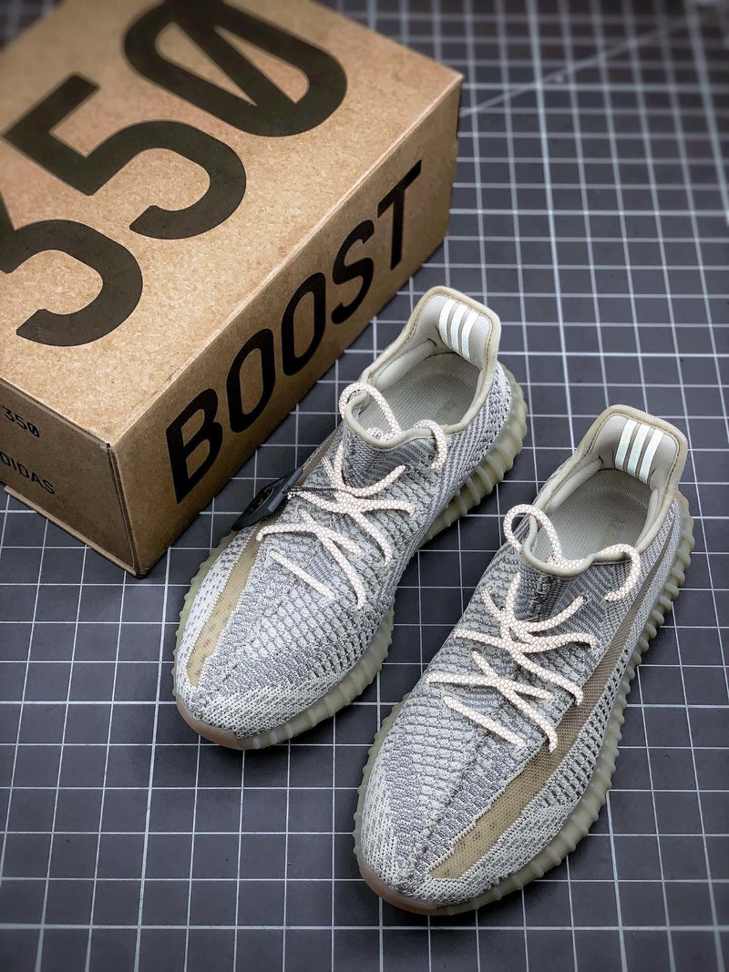 Adidas Yeezy 350 Boost V2 Lundmark Sneakers