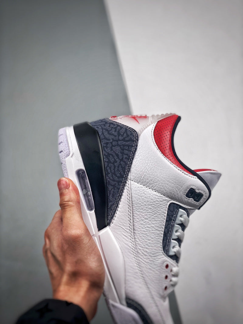 Tênis Nike Air Jordan 3 Retro SE "Denim Fire Red"