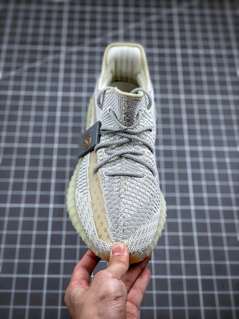 Adidas Yeezy 350 Boost V2 Lundmark Sneakers