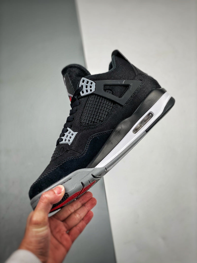 Nike Air Jordan 4 Retro SE "Black Cat"