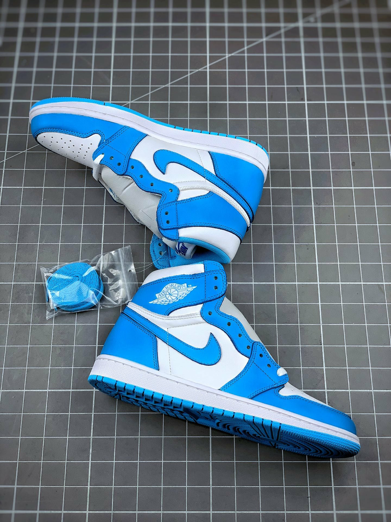 Nike Air Jordan 1 High UNC