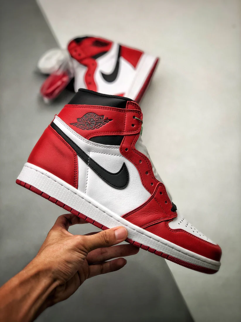 Nike Air Jordan 1 Retro High Chicago 2015