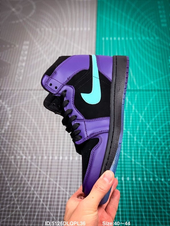 Nike Air Jordan 1 Zoom High 'Black grape'