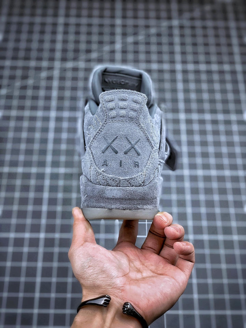 Nike Air Jordan 4 Retro Kaws