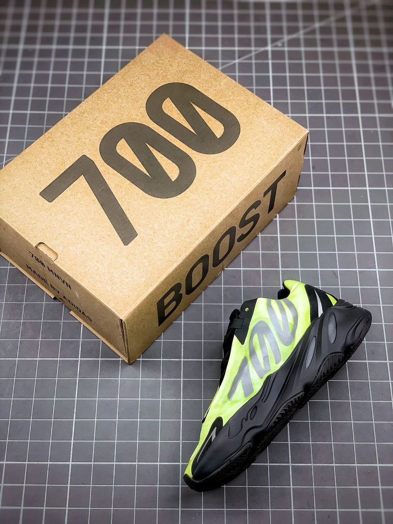 Adidas Yeezy 700 Boost MNVN Sneakers