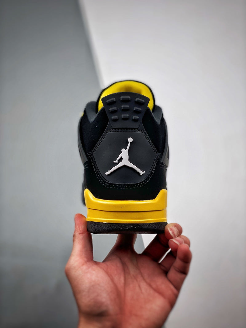 Nike Air Jordan 4 "Thunder"