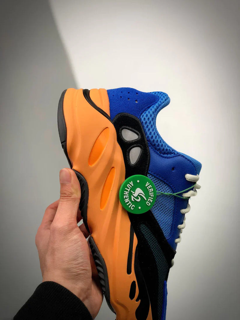 Tênis Adidas Yeezy 700 Boost V1 Bright Blue