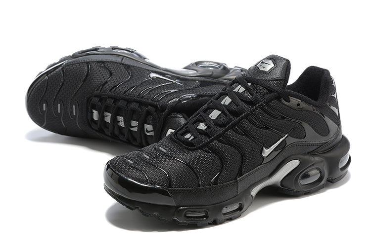 Nike Air Max Plus Tn "Triple Black"