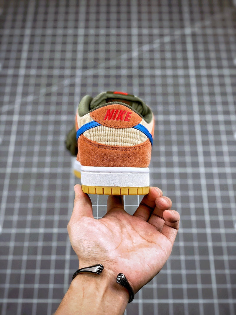 Nike SB Dunk Low "Corduroy Dusty" Sneakers