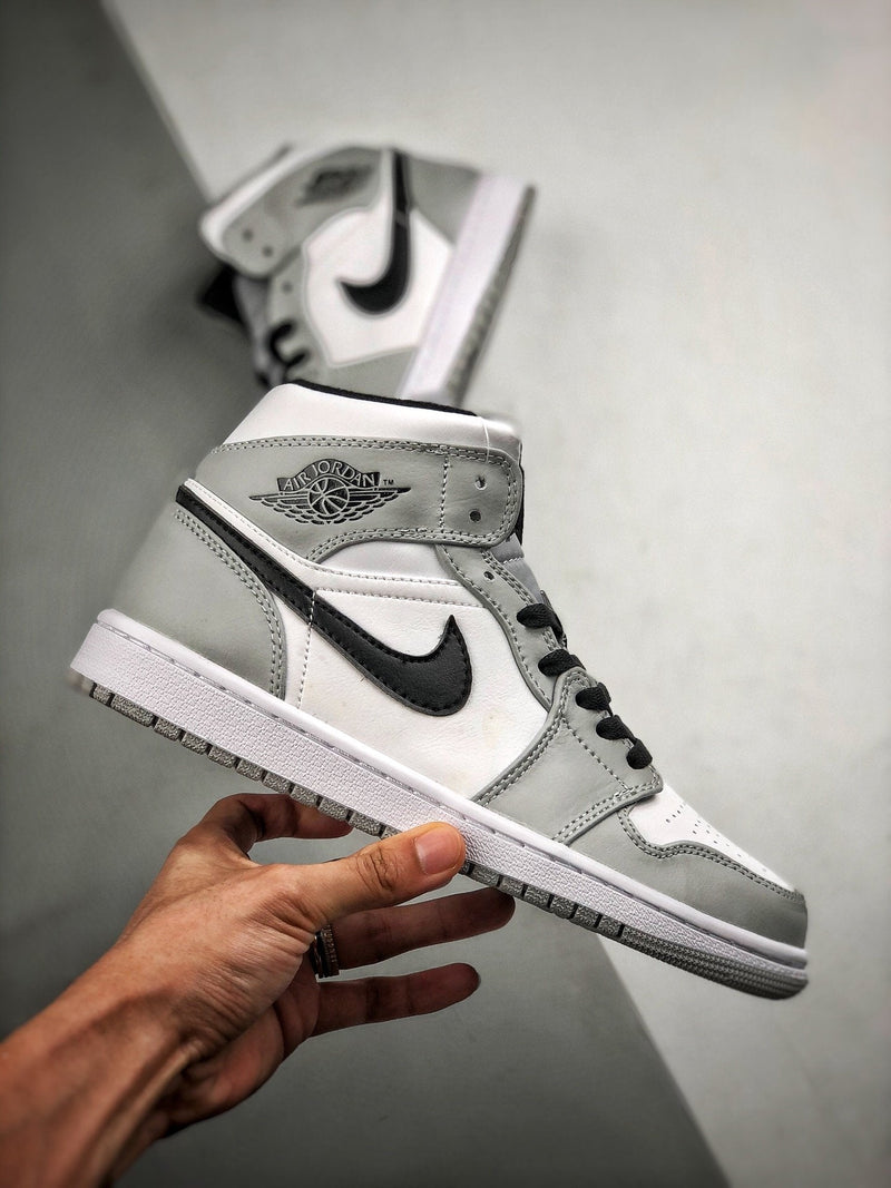 Nike Air Jordan 1 MID "Light Smoke Grey"