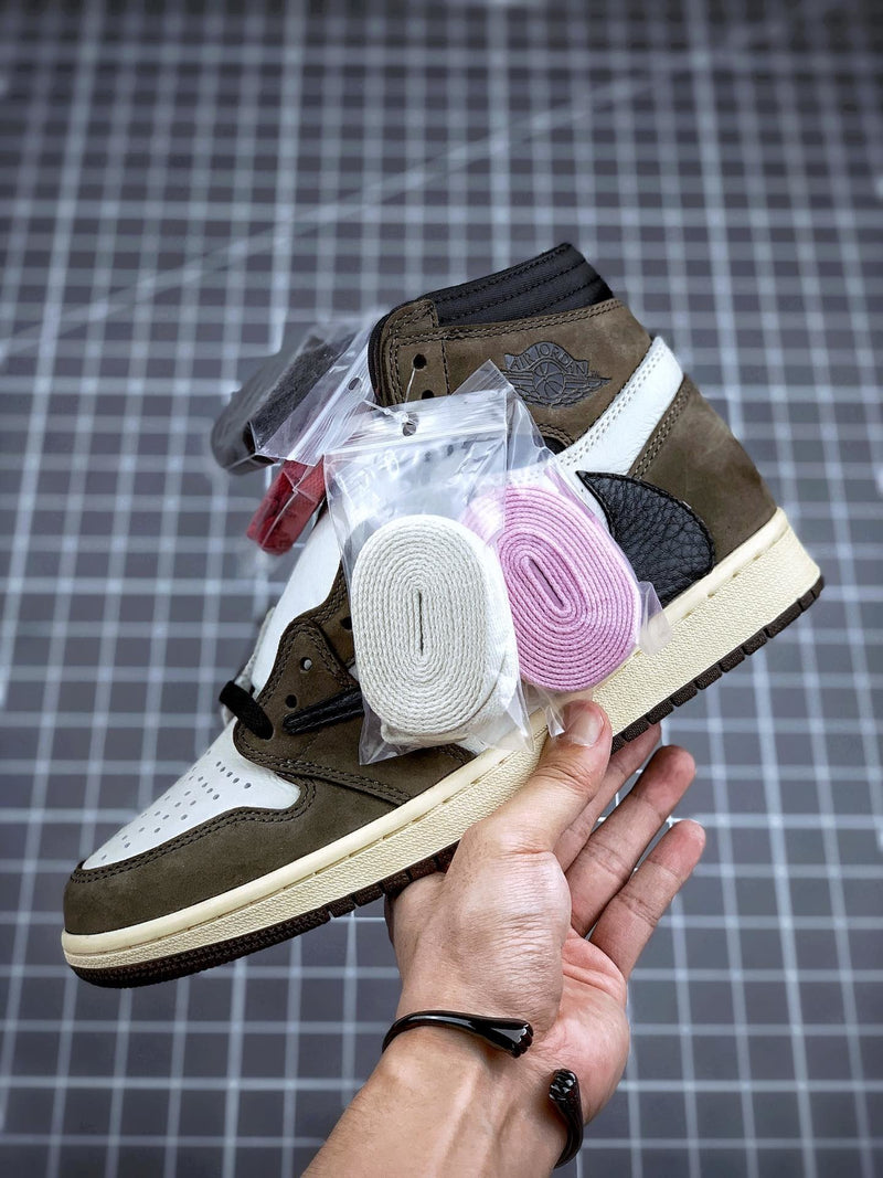 Nike Air Jordan 1 Retro High "Travis Scott"