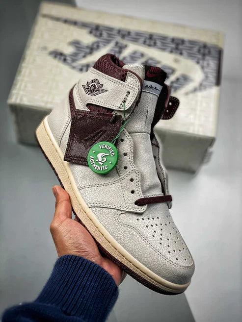 Tênis Nike x A Ma Maniere Air Jordan 1 High "Sail and Burgundy"