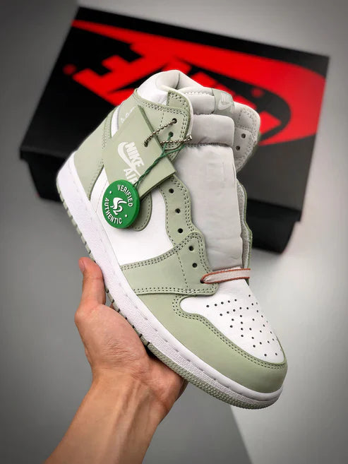 Nike Air Jordan 1 High "Seafoam"