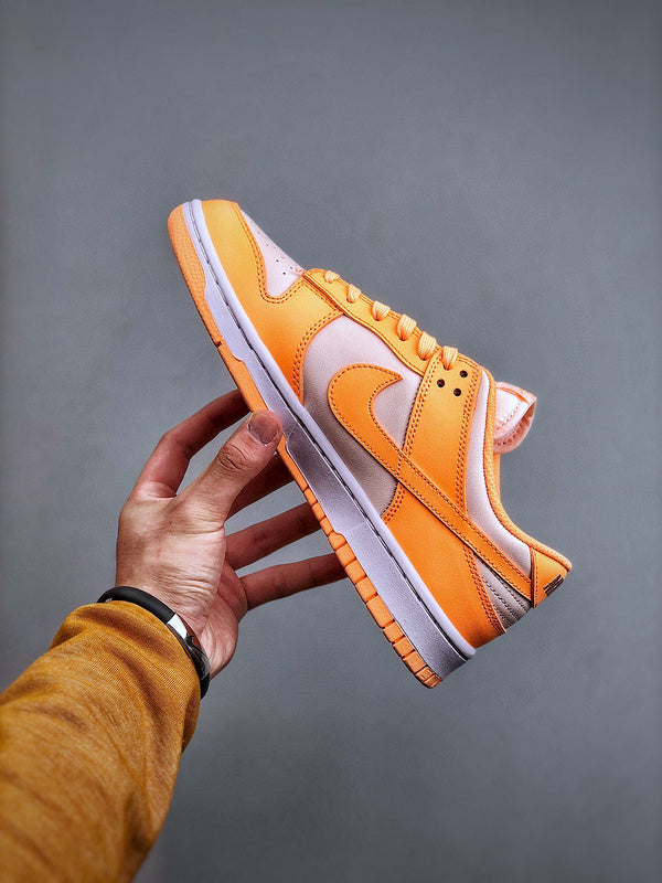 Nike SB Dunk Low "Peach Ceam" Sneakers