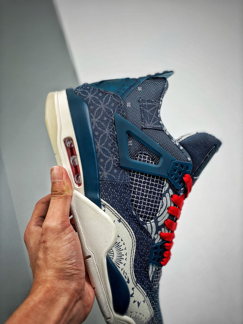 Nike Air Jordan 4 Retro SE "Deep Ocean"