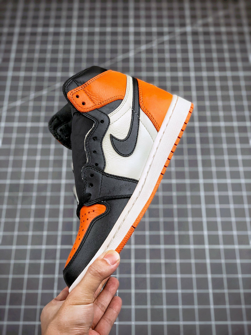 Nike Air Jordan 1 High "Shattered Backboard"