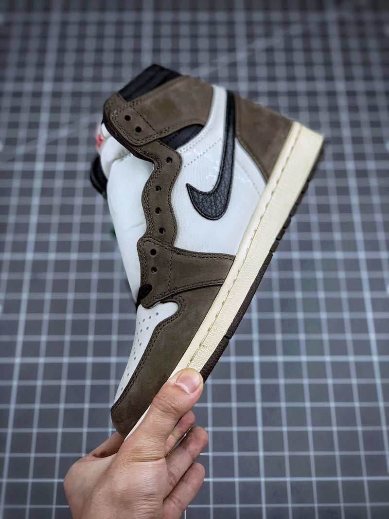 Nike Air Jordan 1 Retro High "Travis Scott"