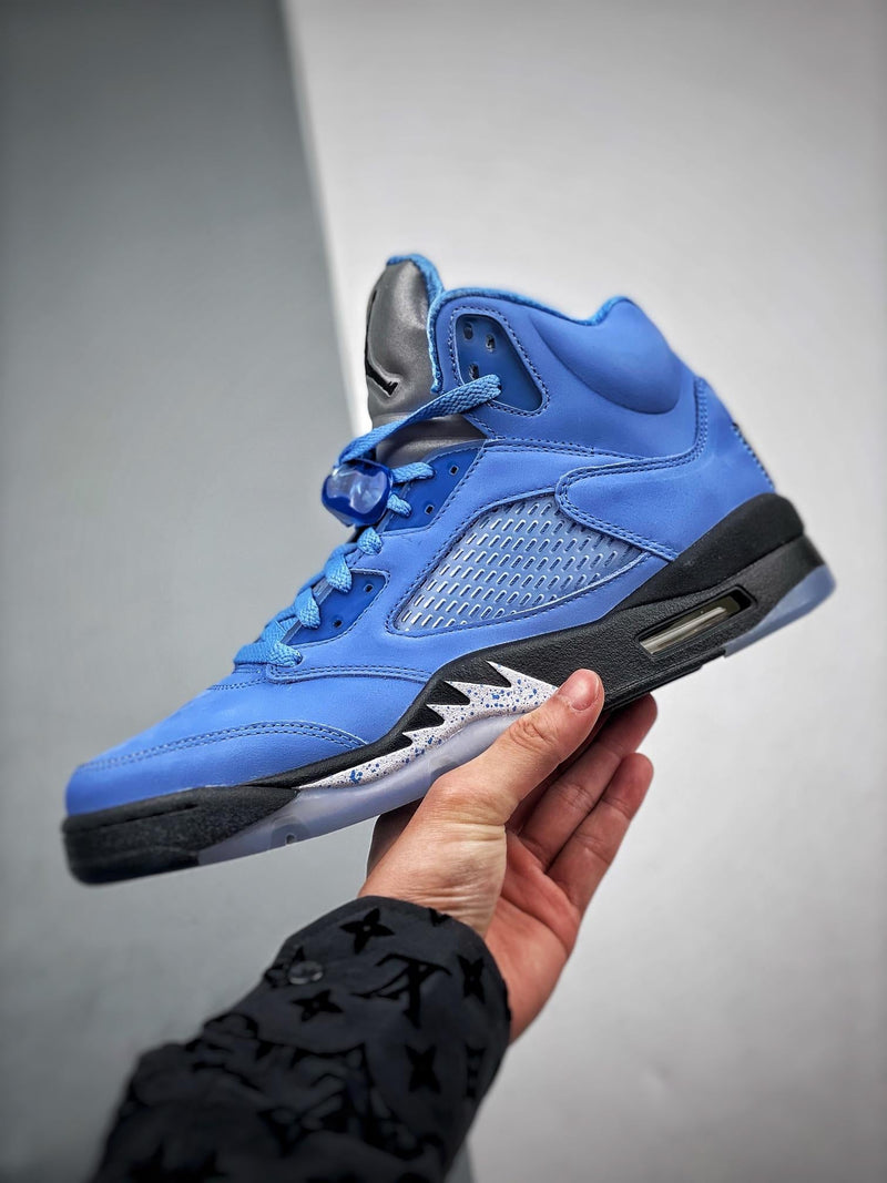 Nike Air Jordan 5 "Retro SE UNC" Sneakers