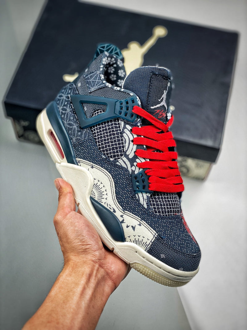 Nike Air Jordan 4 Retro SE "Deep Ocean"