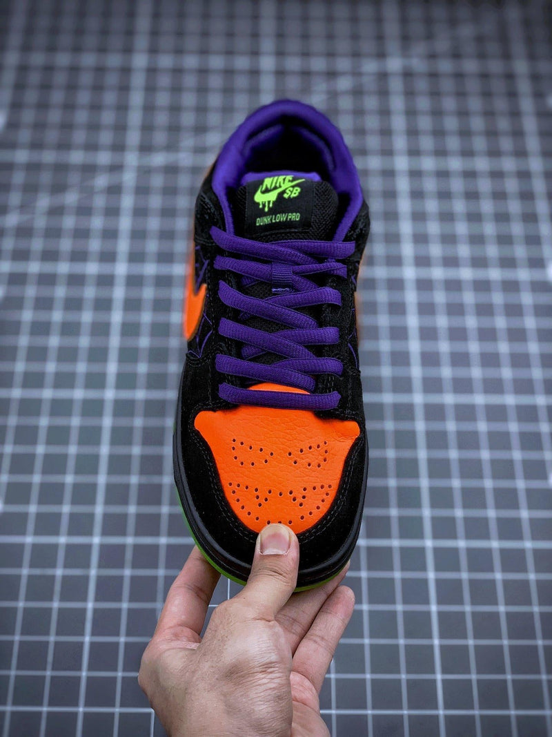 Nike SB Dunk Low "Night of Mischief Halloween"