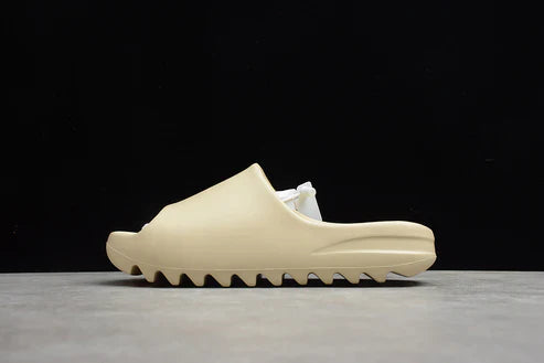 Adidas Yeezy Slide "Beige" Sneakers