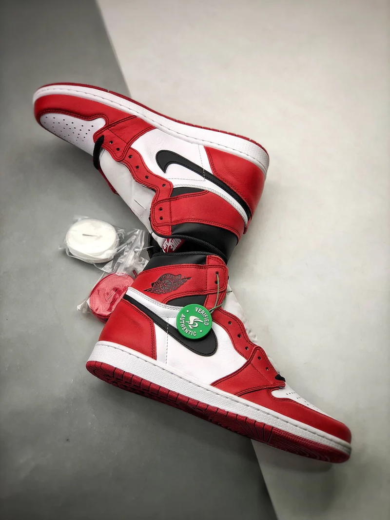 Nike Air Jordan 1 Retro High Chicago 2015