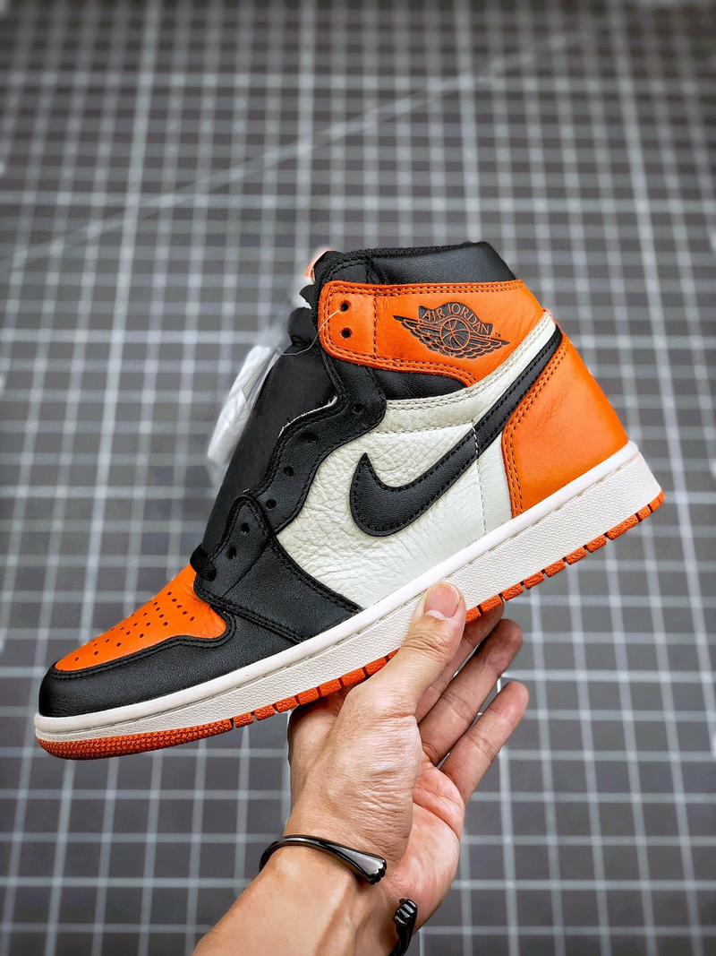 Nike Air Jordan 1 High "Shattered Backboard"