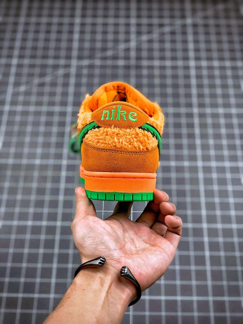 Tênis Nike SB Dunk Low 'Three Bear Packs' Orange