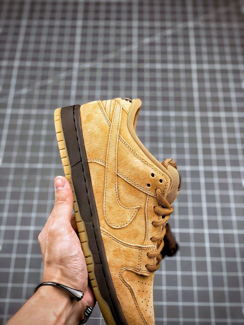 Tênis Nike SB Dunk Low "Wheat Mocha"