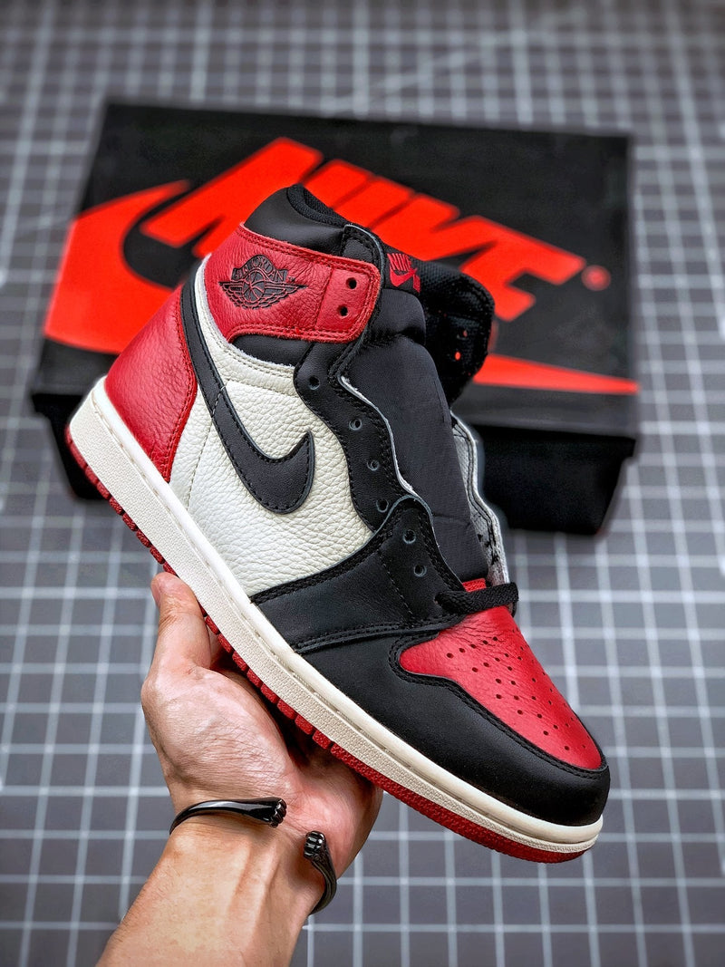 Nike Air Jordan 1 High Retro 'Bred Toe'