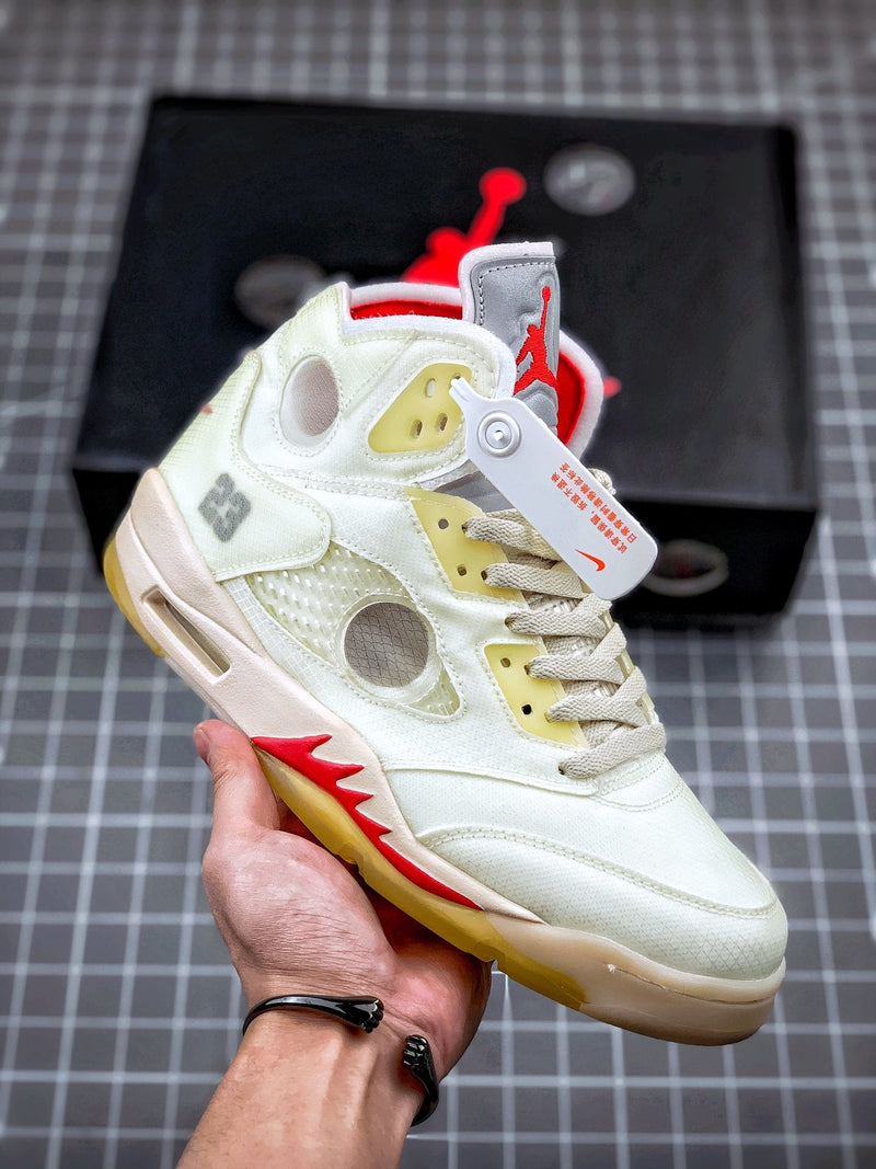 Tênis Nike Air Jordan 5 Retro Off-White Sail