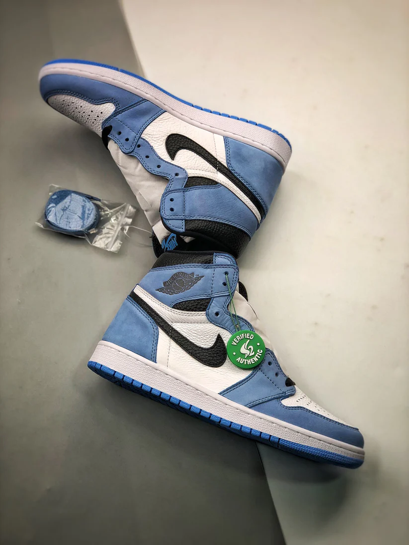 Nike Air Jordan 1 High "University Blue"