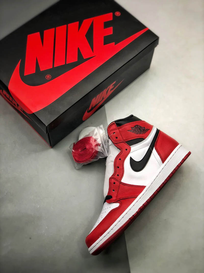 Nike Air Jordan 1 Retro High Chicago 2015