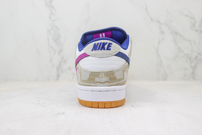 Tênis Nike Rayssa Leal x NK SB Dunk Low AL