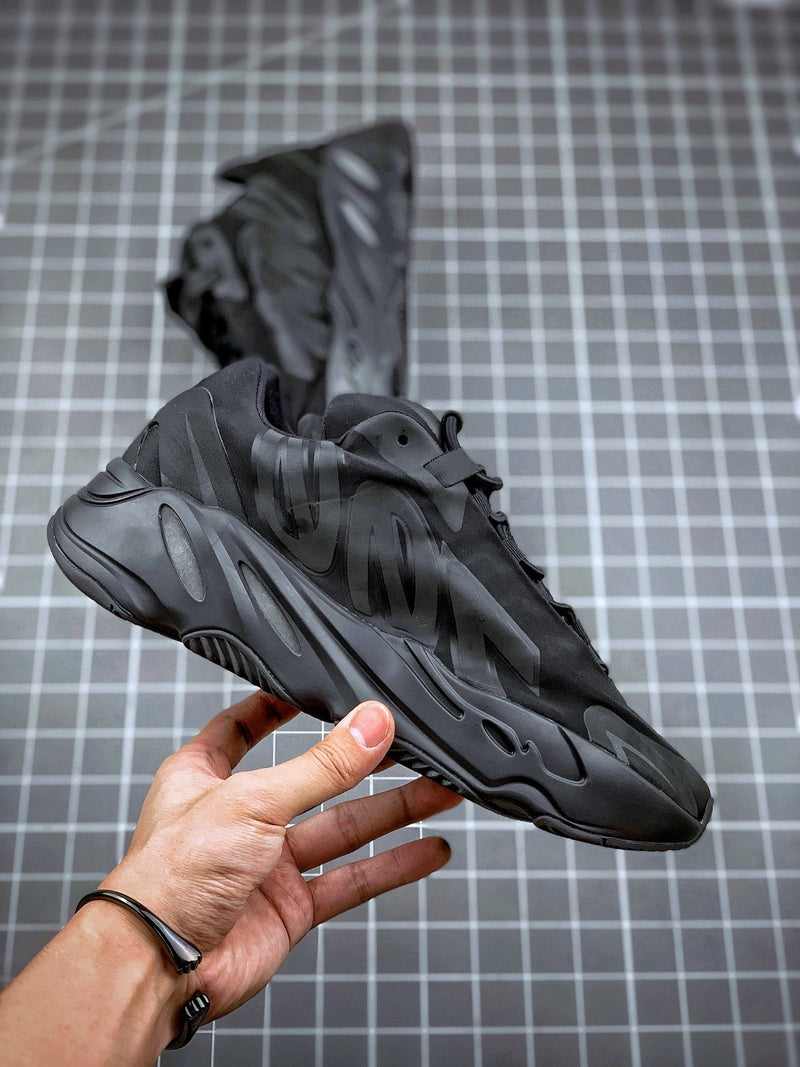 Adidas Yeezy 700 Boost MNVN Sneakers