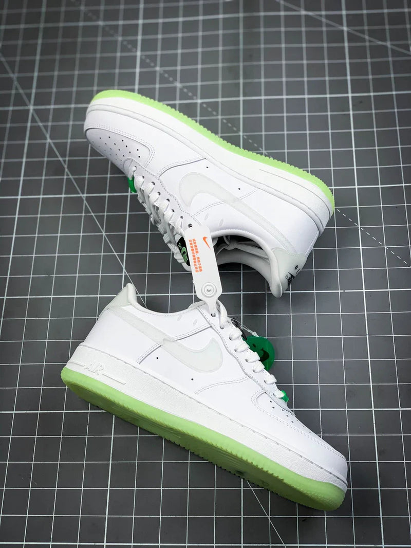 Tênis Nike Air Force 1 Low '07 LX