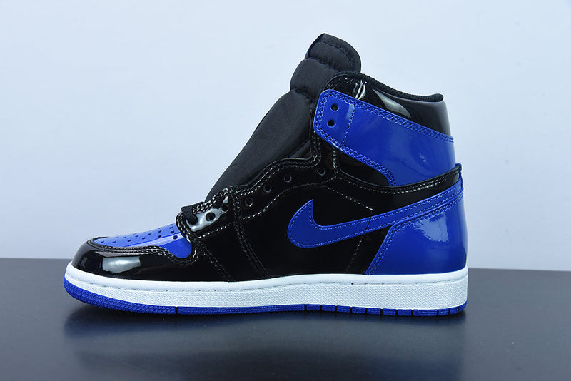 Tênis Nike Air Jordan 1 Retro High "Patent Royal"