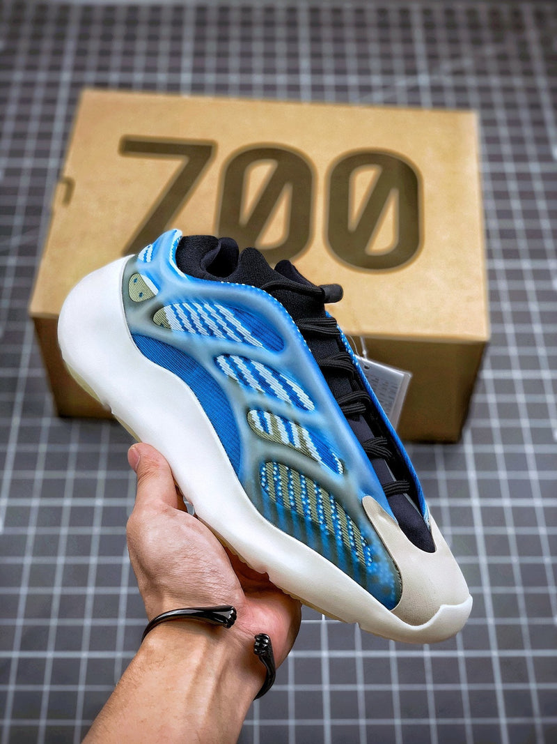 adidas yeezy 700 boost v3 azareth