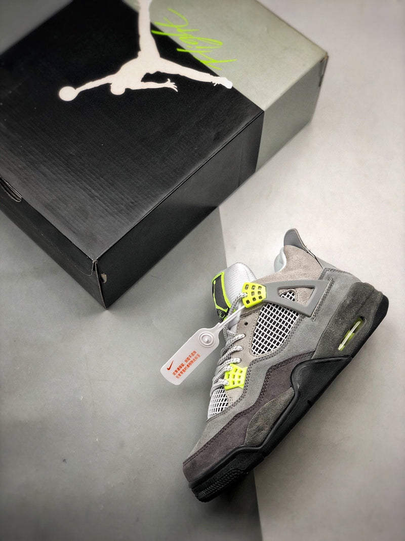 Nike Air Jordan 4 Retro SE “Neon”