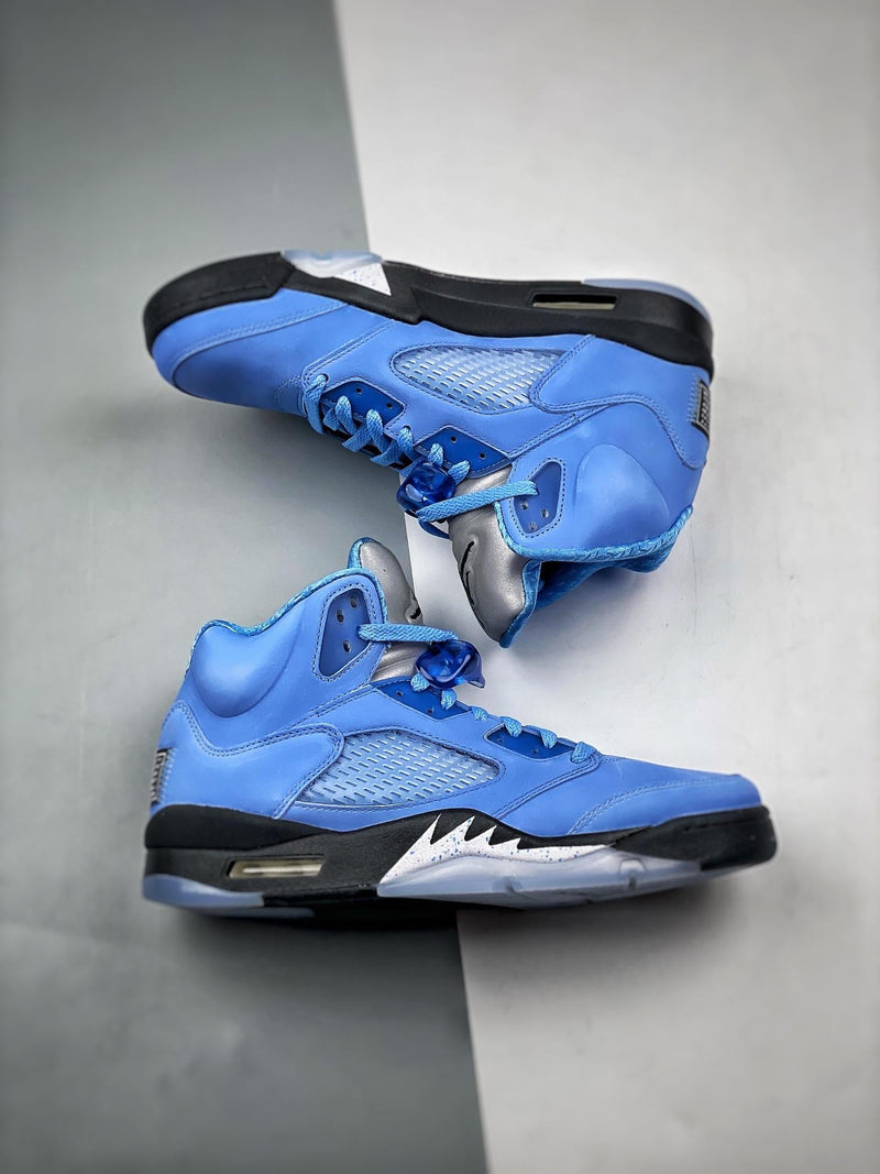 Nike Air Jordan 5 "Retro SE UNC" Sneakers