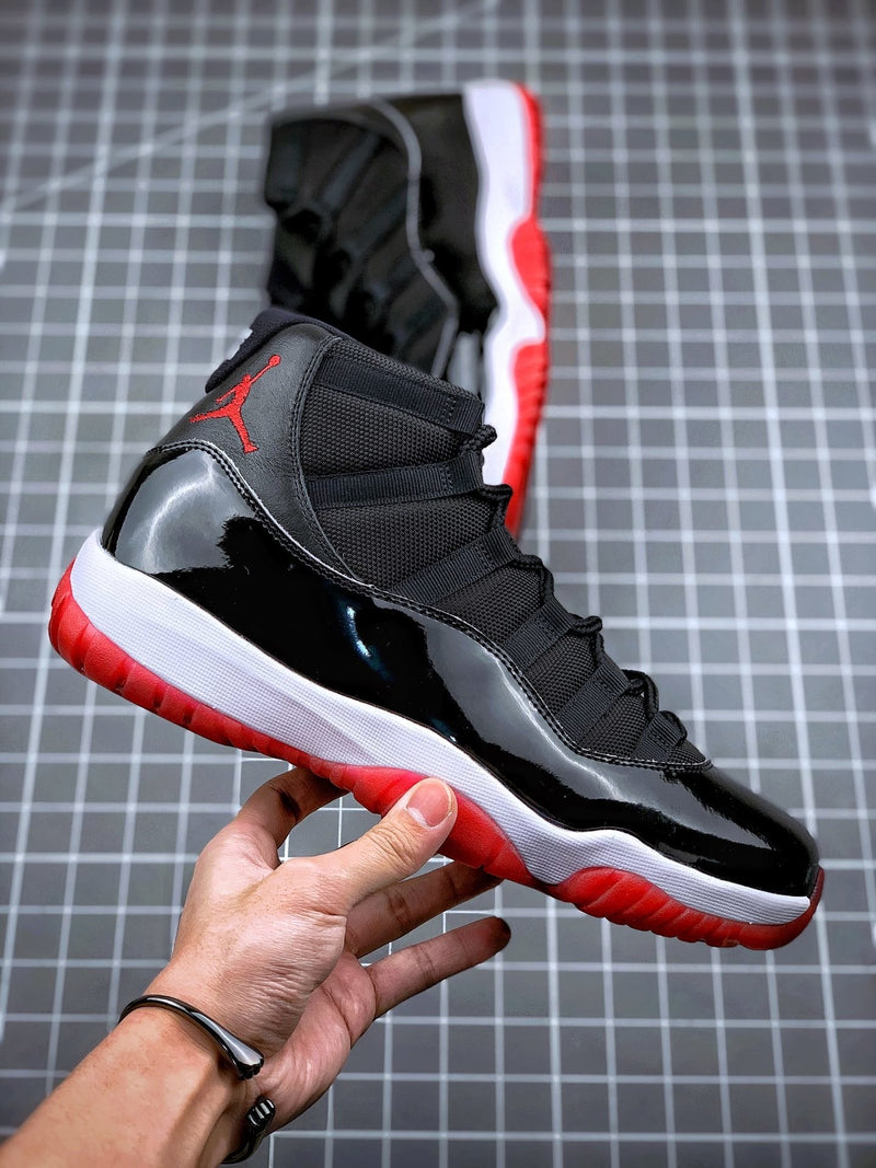 Nike Air Jordan 11 Bred