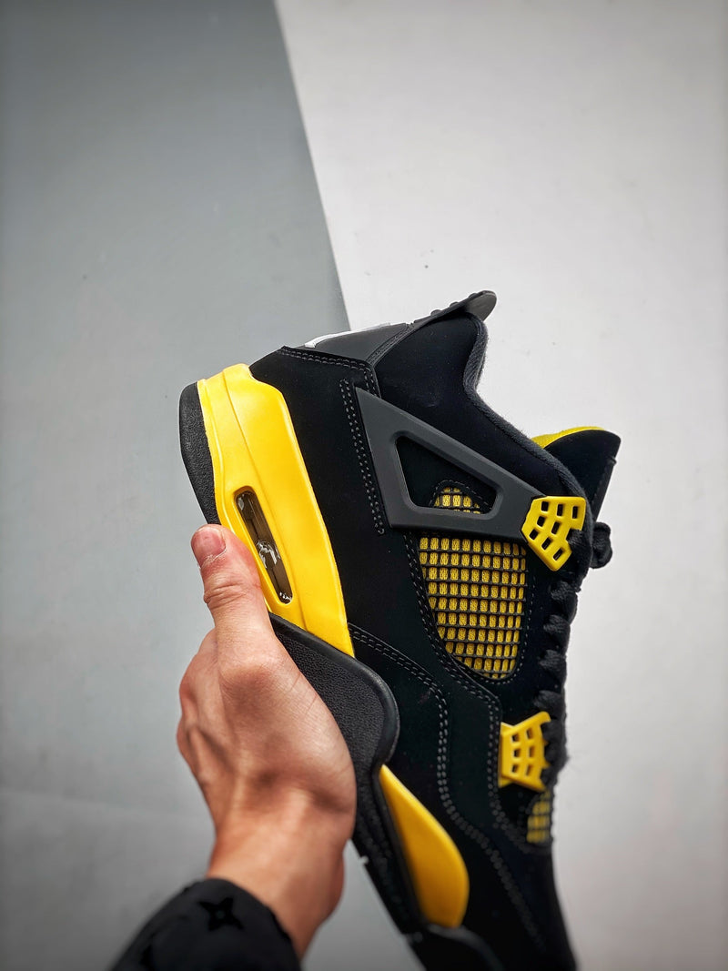 Nike Air Jordan 4 "Thunder"