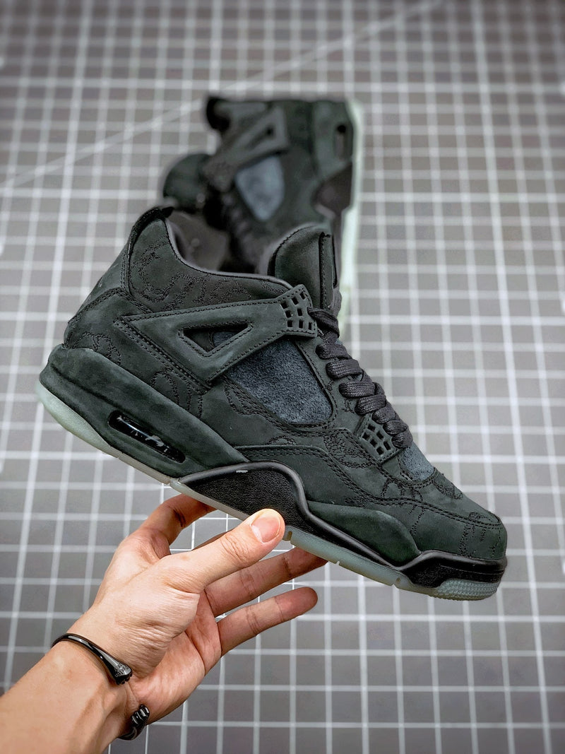 Nike Air Jordan 4 Retro Kaws Black