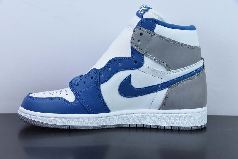 Tênis Nike Air Jordan 1 Retro High "True Blue"