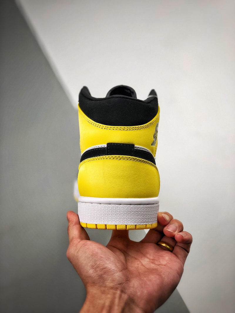 Tênis Nike Air Jordan 1 Mid SE 'Yellow Toe'